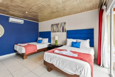 Villa-Los-Amigos-Jaco-bedroom-10