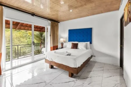 Villa-Los-Amigos-Jaco-bedroom-8